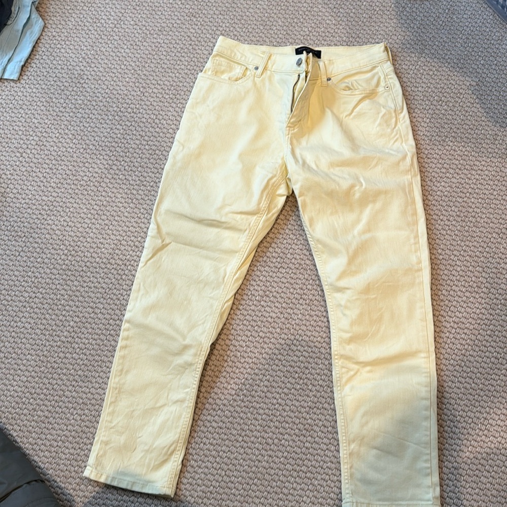 Banana Republic girlfriend jeans. Like new.